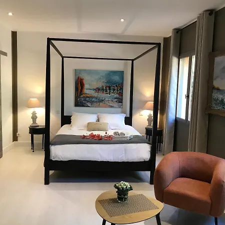 Le Clos Du Peintre B&B 사흘라 라 카네다