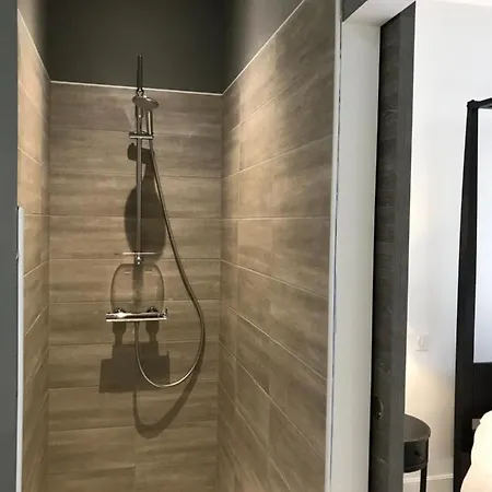 Le Clos Du Peintre B&B 사흘라 라 카네다