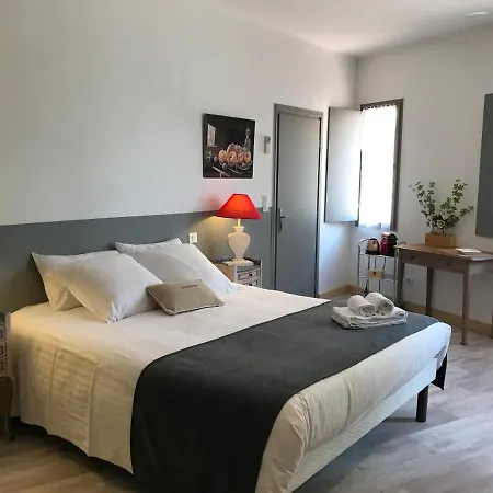 Le Clos Du Peintre Bed & Breakfast