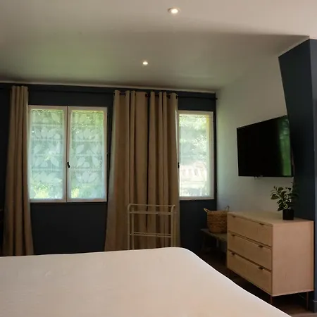 Couette-café Le Clos Du Peintre 4*