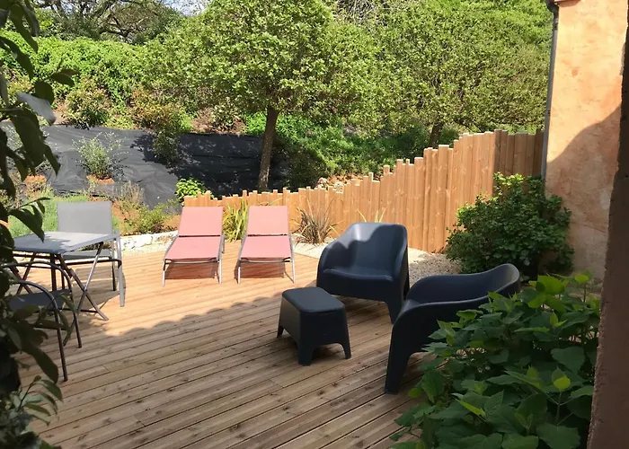 Le Clos Du Peintre Bed & Breakfast